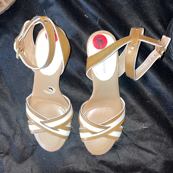 Tommy Hilfiger Fierce2 Slingback Sandal | 6 - Picture 3 of 10